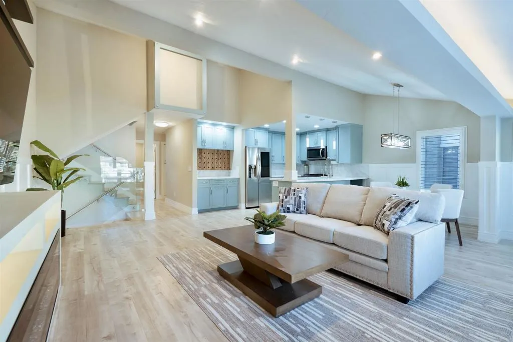 https://cdn.realtyfeed.com/cdn/127/306759617/e0cf101df93acb9b41a3188a41efdc5b.webp
