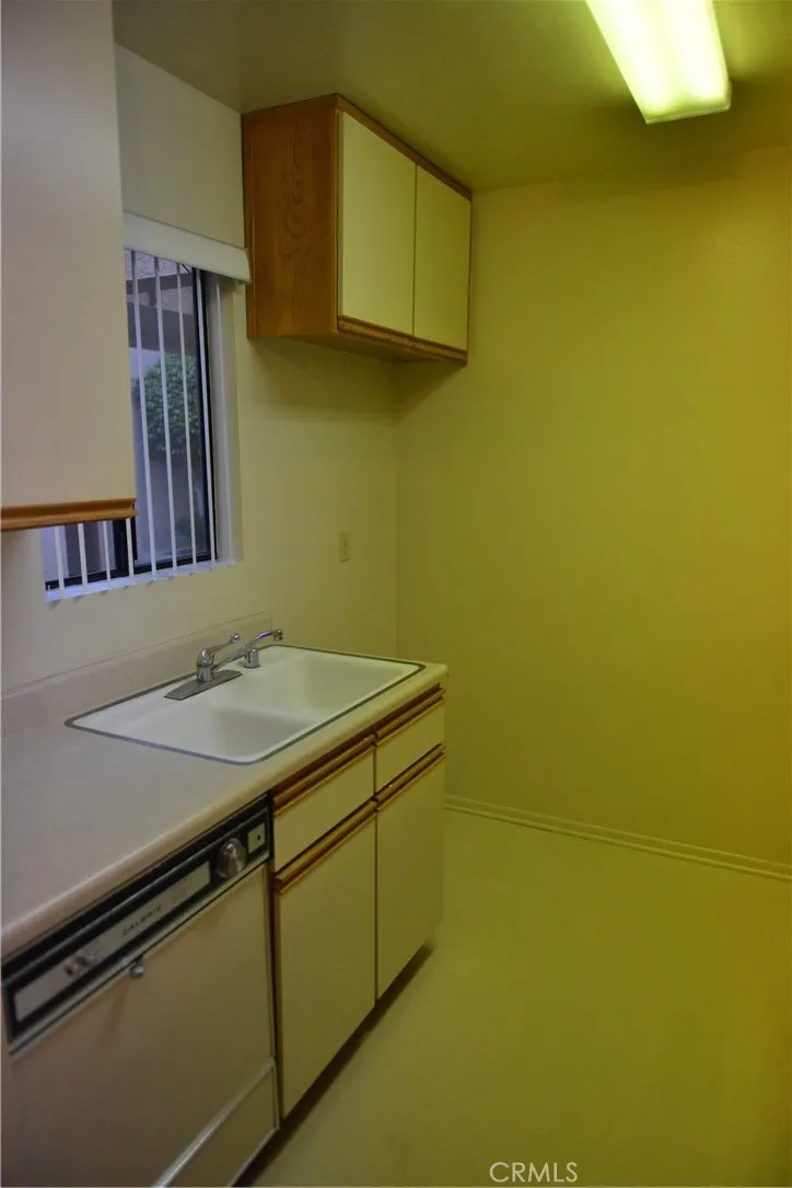 410 Milford Street Unit 103, Glendale, CA 91203 - Photo 3 of 15, Glendale, CA