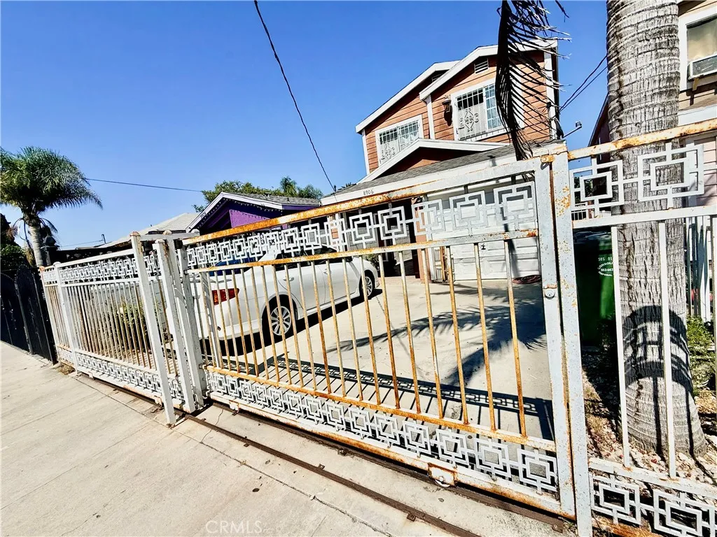 8906 Elm, Los Angeles, CA 90002 - Photo 3 of 35, Los Angeles, CA