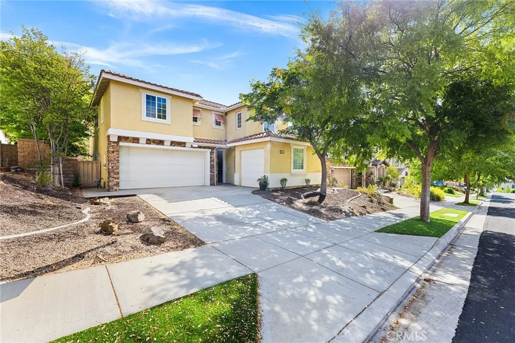 35526 Desert Rose Way