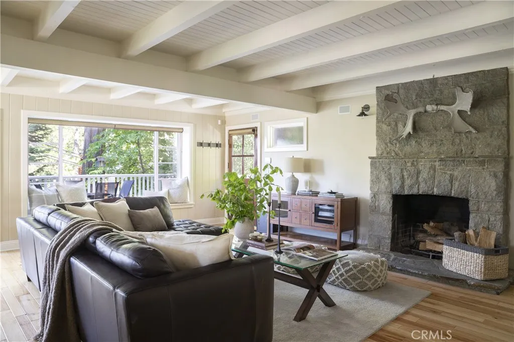 27780 Lakes Edge Road, Lake Arrowhead, CA 92352 - Photo 2 of 24, Lake Arrowhead, CA