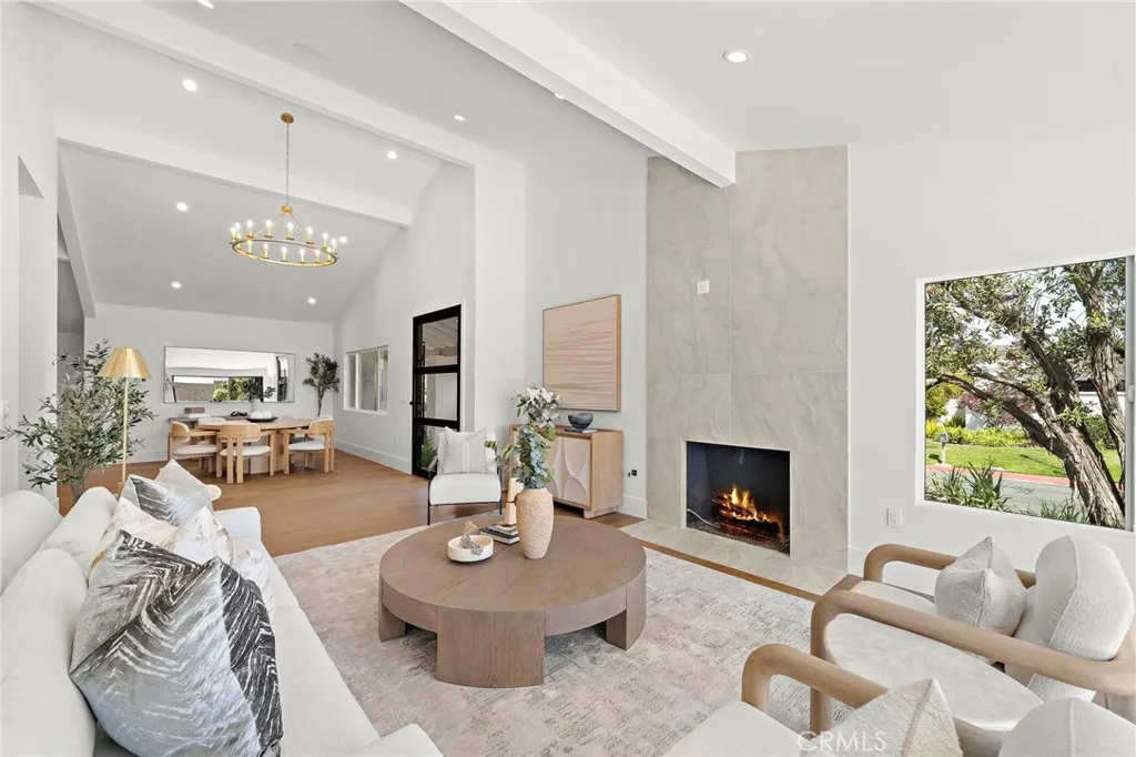 11 Jetty, Corona del Mar, CA 92625 - Photo 5 of 49, Corona Del Mar, CA