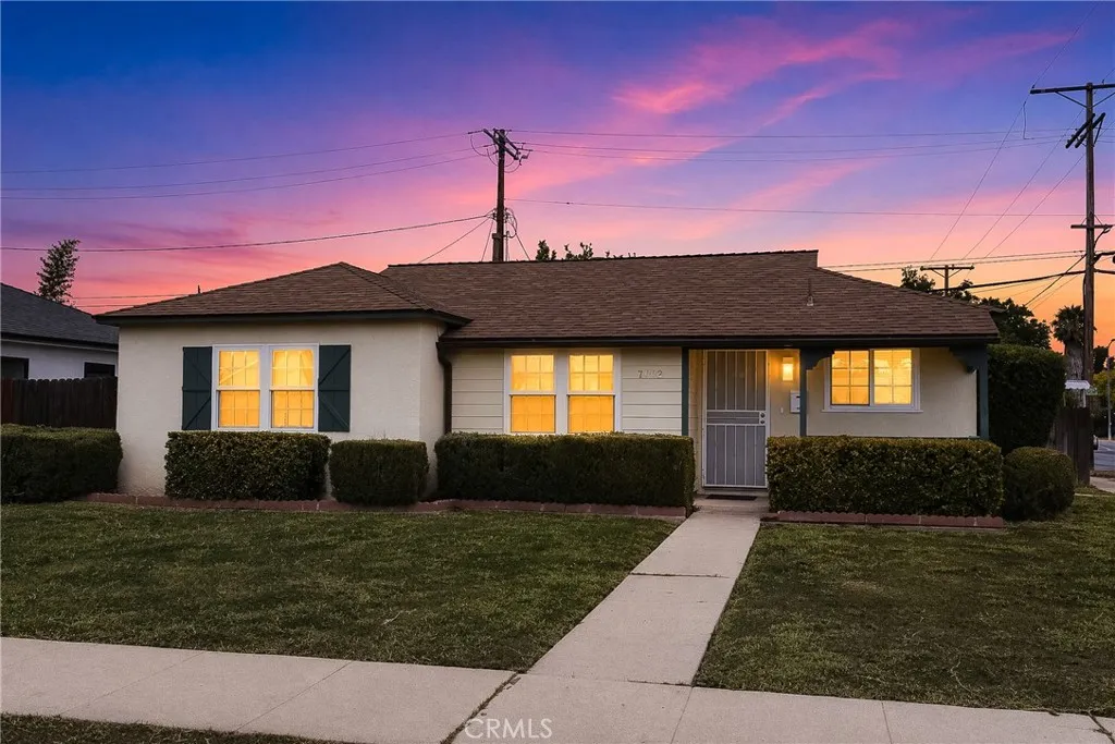 7002 Aura, Reseda, CA 91335 - Main photo, Reseda, CA