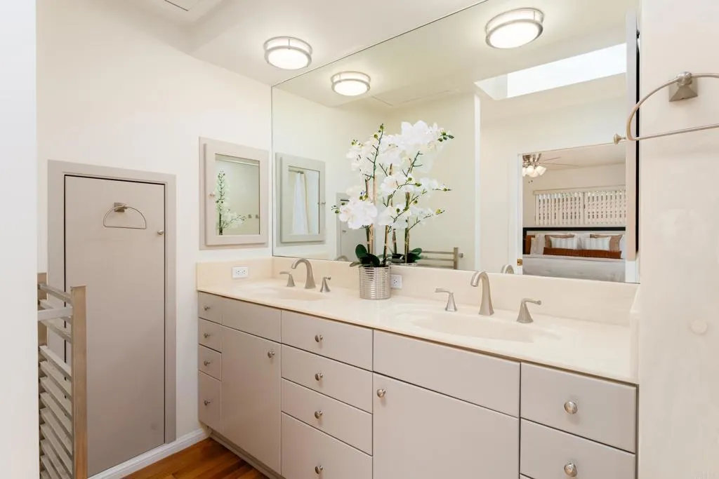 https://cdn.realtyfeed.com/cdn/127/306759780/47cf049aa4207adfc1ebf99e69479ec2.webp