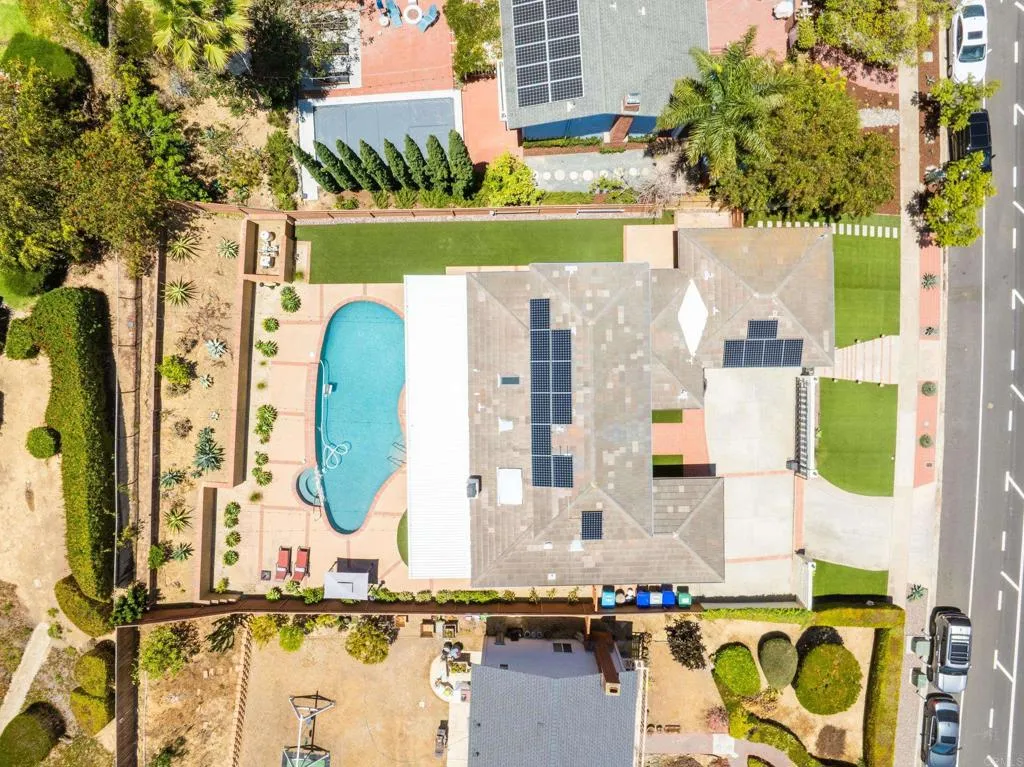https://cdn.realtyfeed.com/cdn/127/306759780/640215383a6f726c103520bd4f470afa.webp