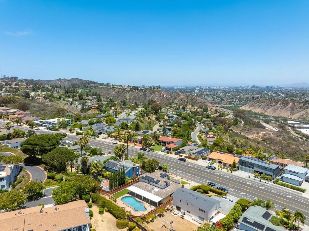 https://cdn.realtyfeed.com/cdn/127/306759780/a9b9b4bbe455177416a6996528877b0b.webp