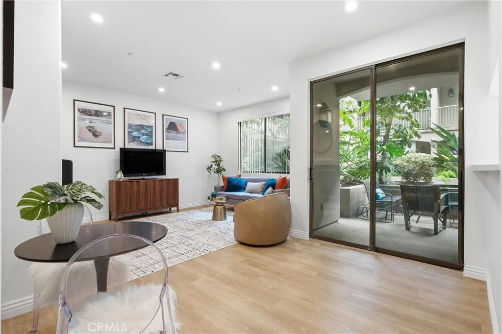 555 Maine Unit 130, Long Beach, CA 90802 - Photo 4 of 33, Long Beach, CA
