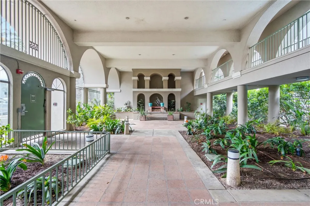 555 Maine Unit 130, Long Beach, CA 90802 - Main photo, Long Beach, CA