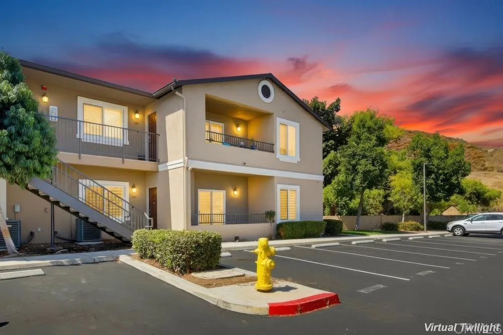 https://cdn.realtyfeed.com/cdn/127/306759796/2e5537846f831fddc9f87004c3aacade.webp
