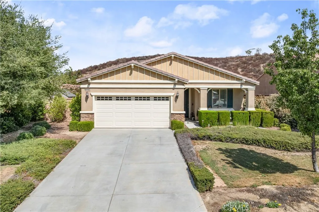 30840 Carriage Hill Drive, Menifee, CA 92584 - Main photo, Menifee, CA