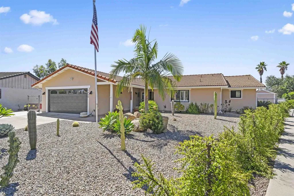 https://cdn.realtyfeed.com/cdn/127/306759817/f8d960d5688924444dc637fb9db57c33.webp