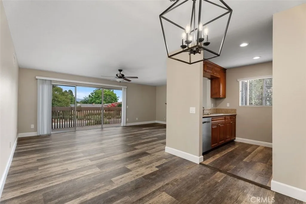 1090 Cabrillo Park, Santa Ana, CA 92701 - Photo 5 of 37, Santa Ana, CA