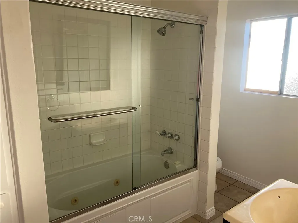 8505 Columbus Avenue Unit 211, North Hills, CA 91343 - Photo 5 of 12, North Hills, CA