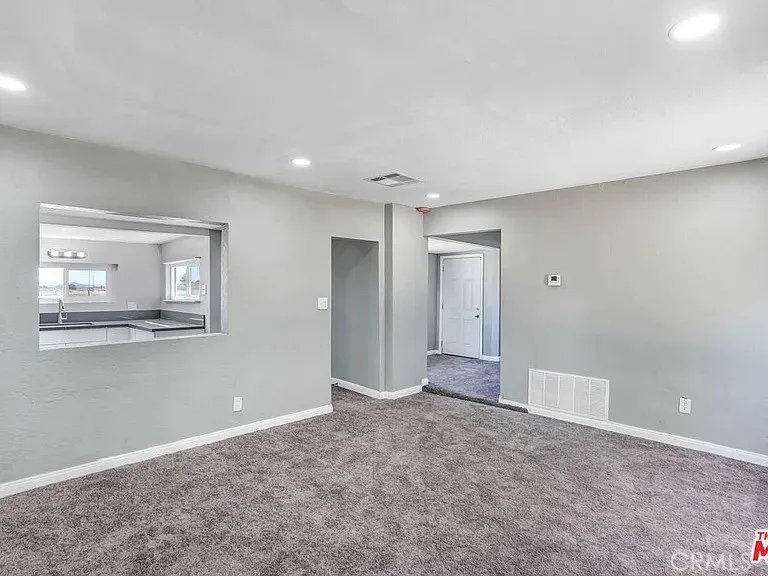 25372 Agate, Barstow, CA 92311 - Photo 2 of 5, Barstow, CA