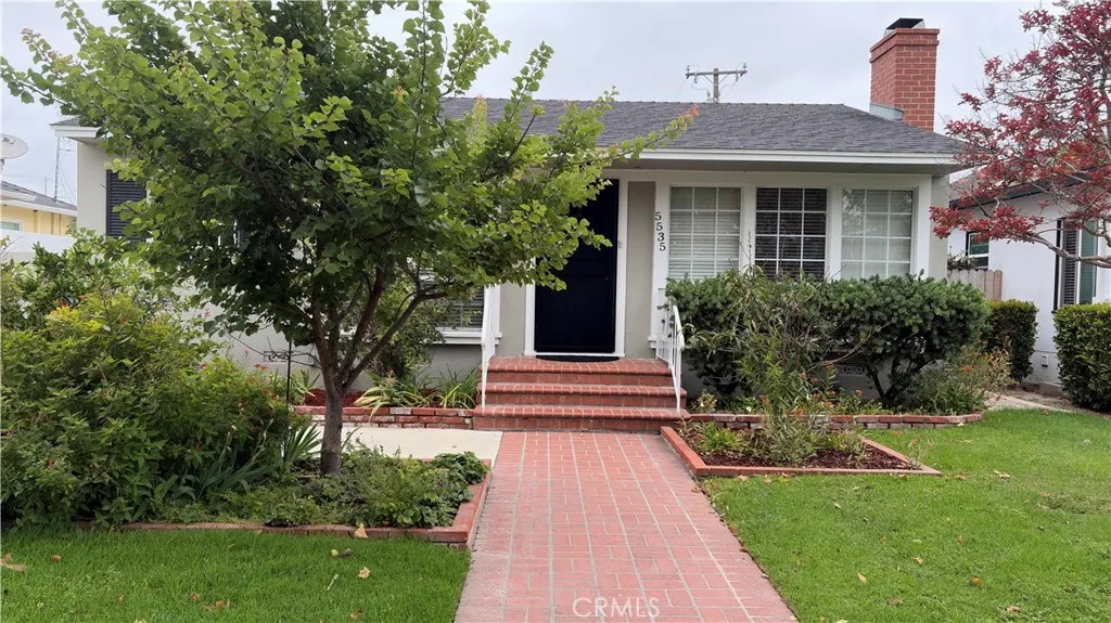 5535 E Mezzanine Way East, Long Beach, CA 90808 - Main photo, Long Beach, CA