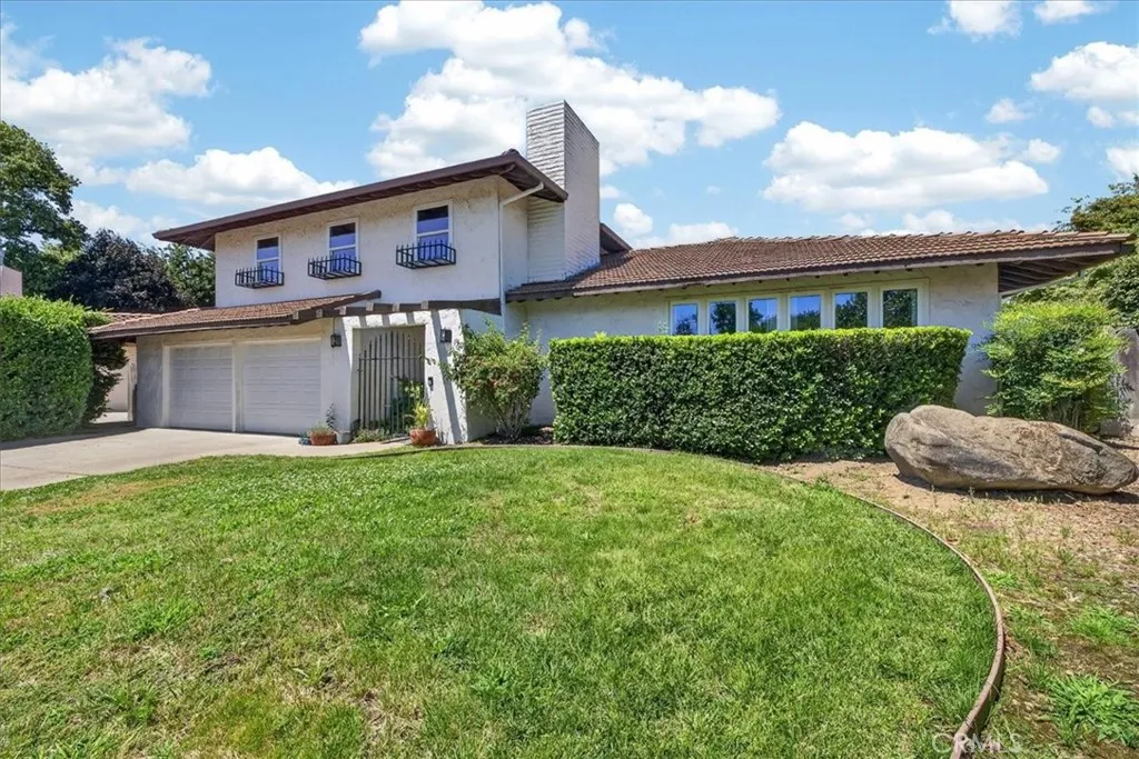 3 Pinecrest