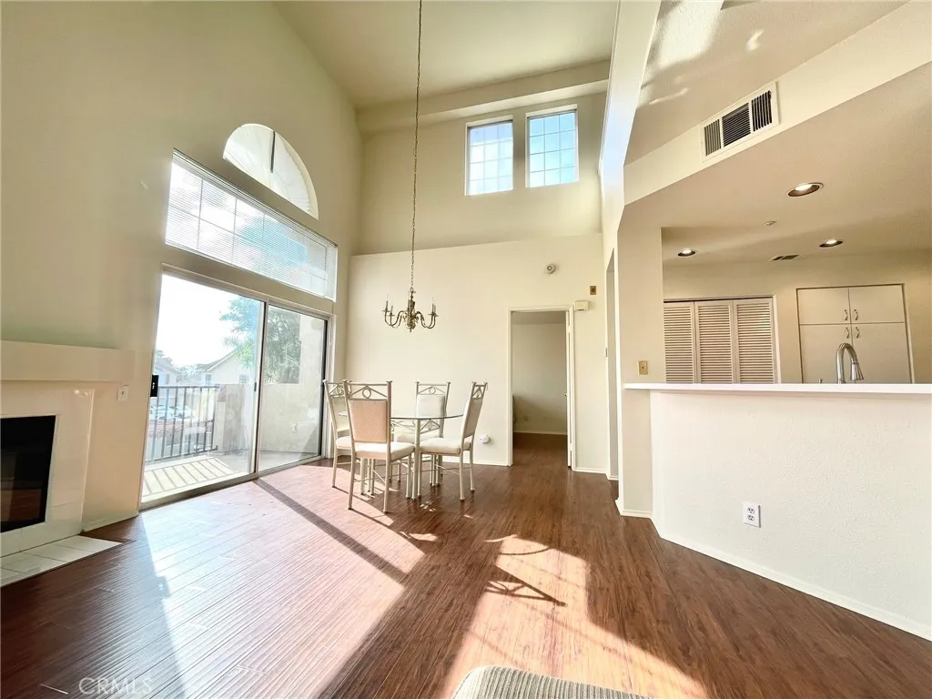 350 Via Capri Unit 201, Corona, CA 92879 - Photo 4 of 33, Corona, CA