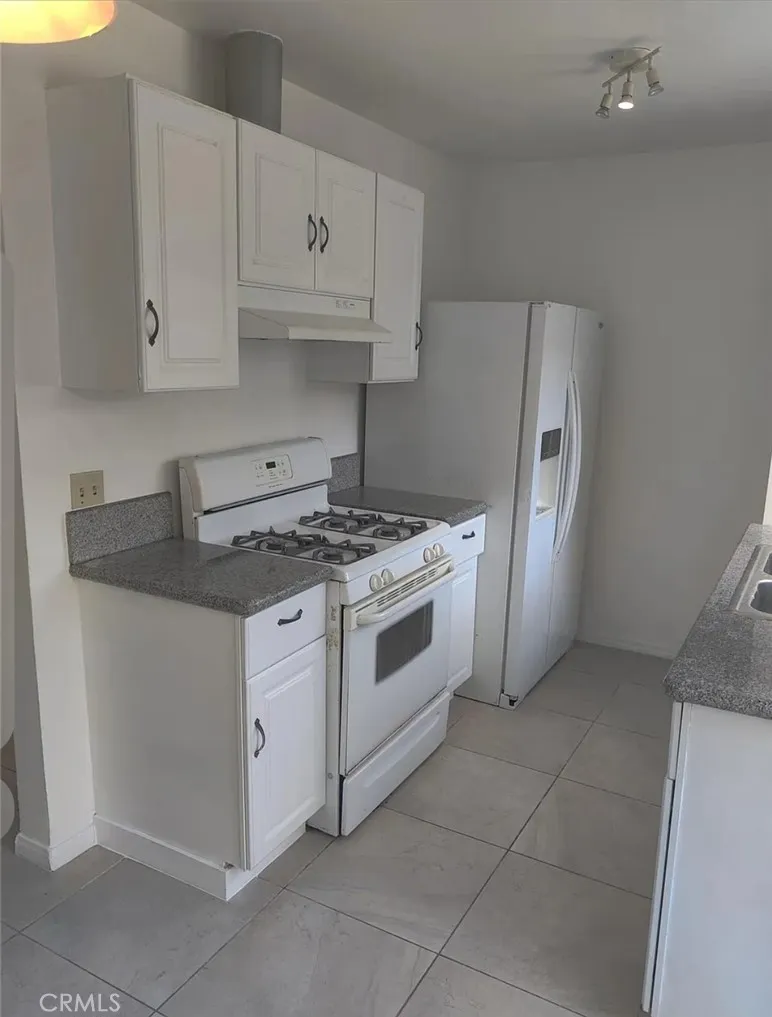 4444 Centinela Avenue Unit 5, Los Angeles, CA 90066 - Photo 5 of 12, Los Angeles, CA
