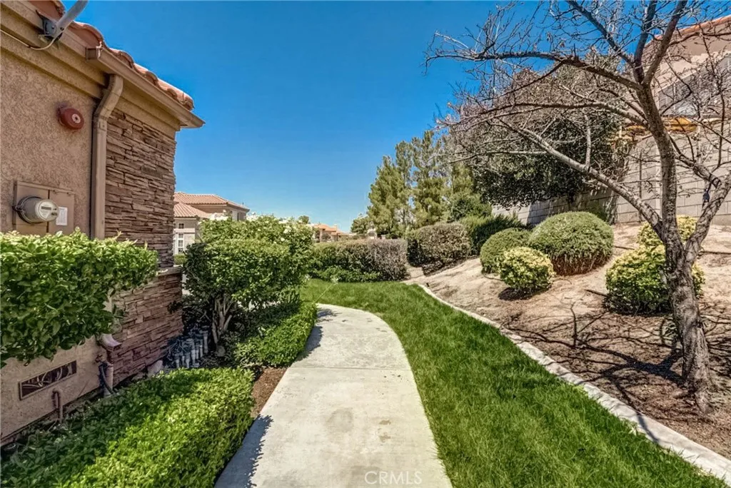 16287 Maricopa Ln, Apple Valley, CA 92307 - Photo 2 of 43, Apple Valley, CA