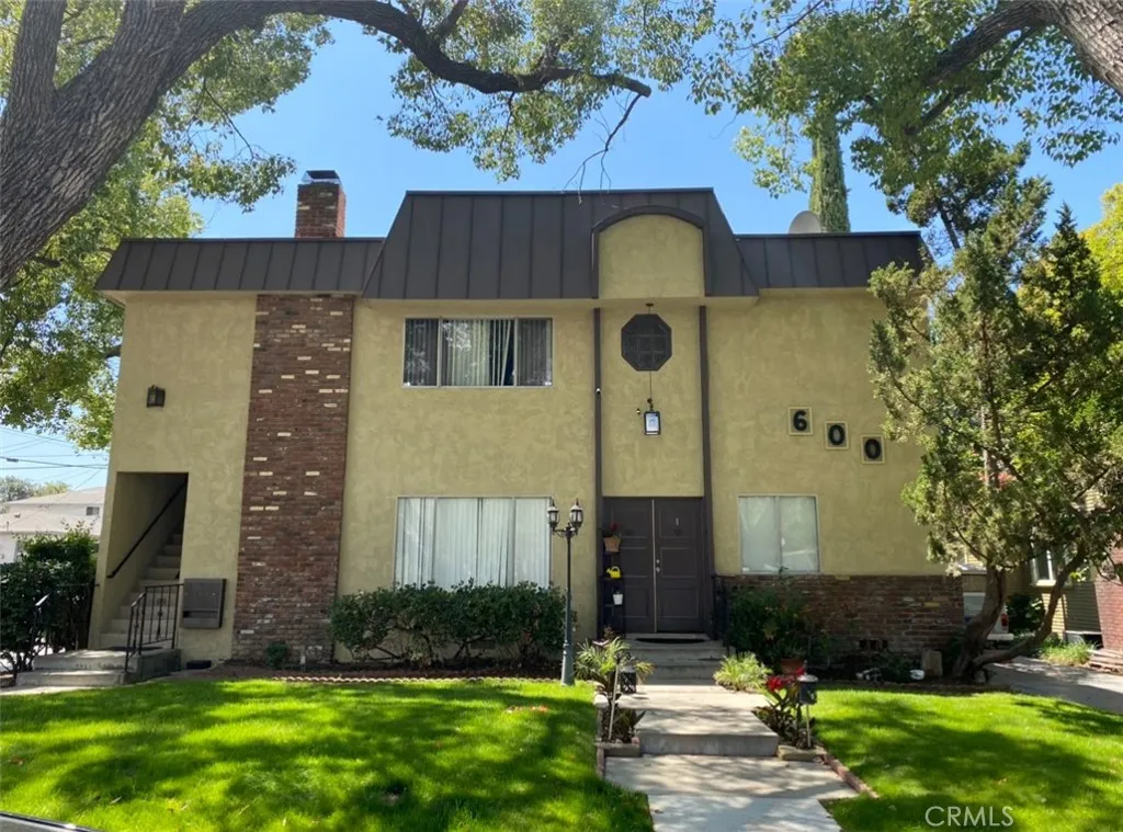 600 Pioneer Drive Unit 5, Glendale, CA 91203 - Main photo, Glendale, CA