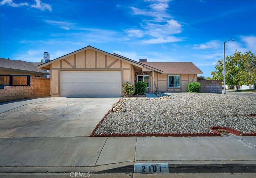 2101 Dallin Street, Lancaster, CA 93536 - Photo 3 of 43, Lancaster, CA