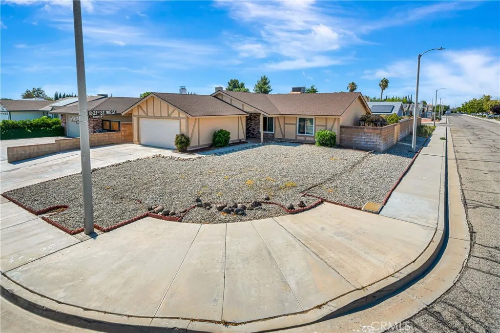 2101 Dallin Street, Lancaster, CA 93536 - Photo 2 of 43, Lancaster, CA