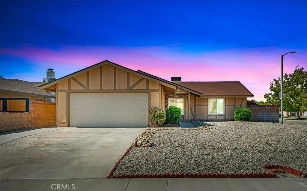 2101 Dallin Street, Lancaster, CA 93536 - Main photo, Lancaster, CA