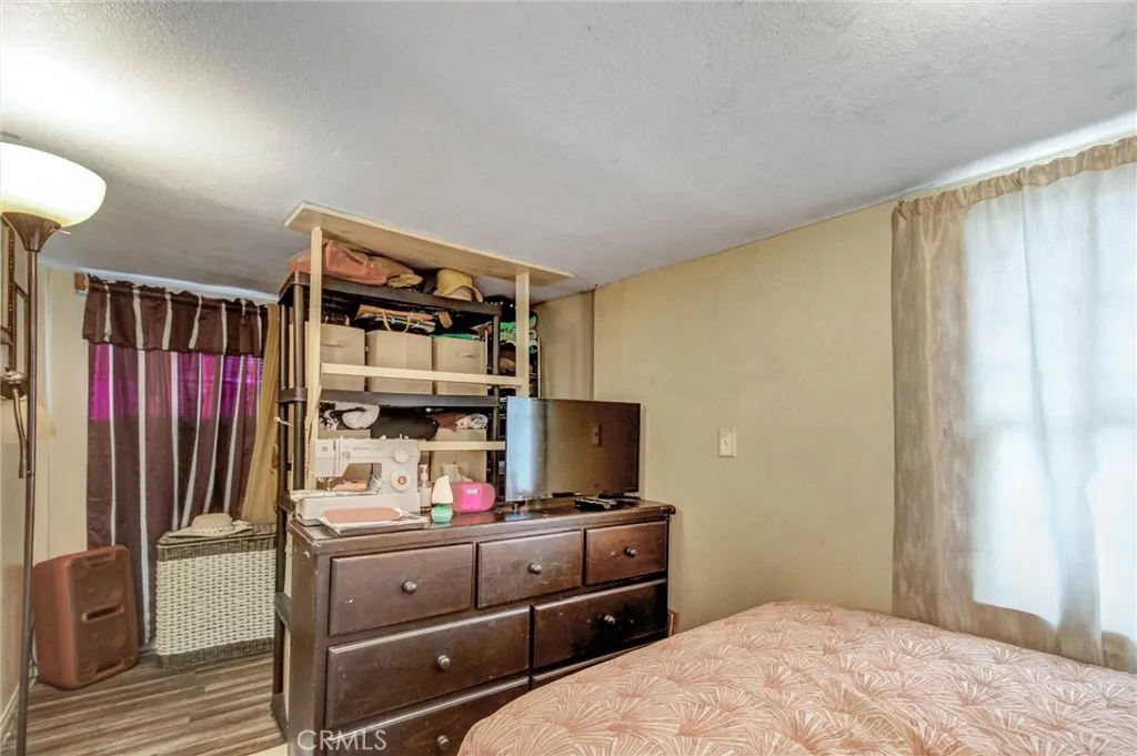 4015 Mountain Dr Spc 2 Unit 2, San Bernardino, CA 92407 - Photo 4 of 9, San Bernardino, CA
