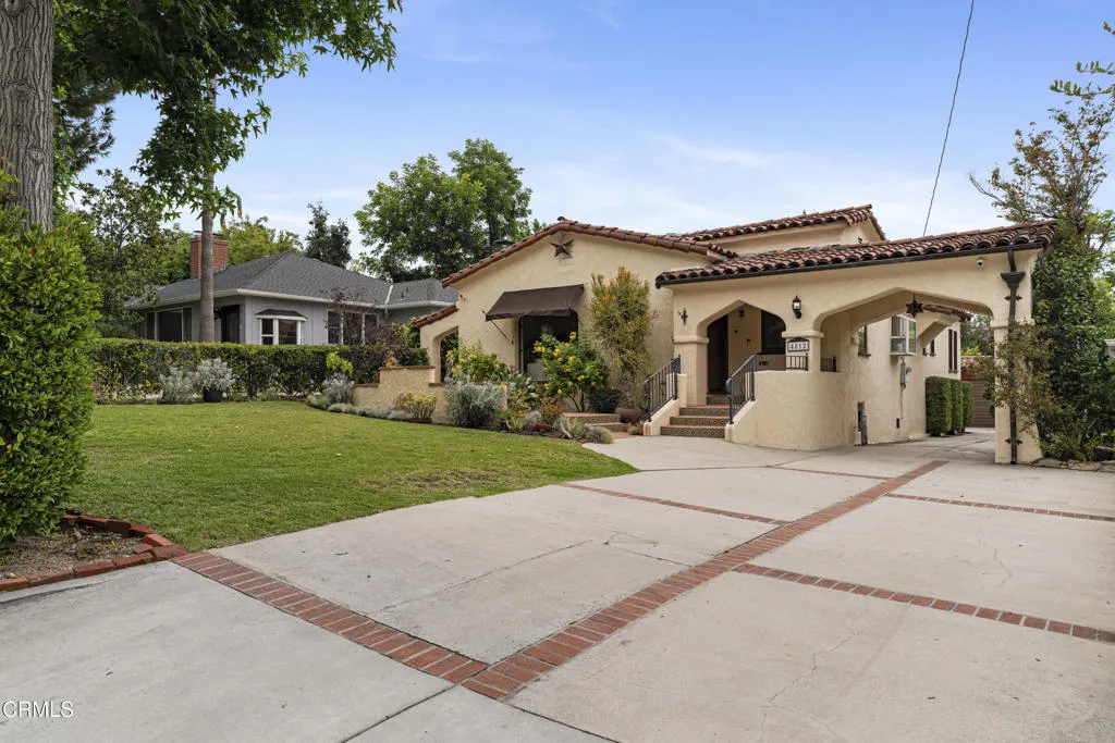 4812 La Canada Boulevard, La Canada Flintridge, CA 91011 - Main photo, La Canada Flintridge, CA