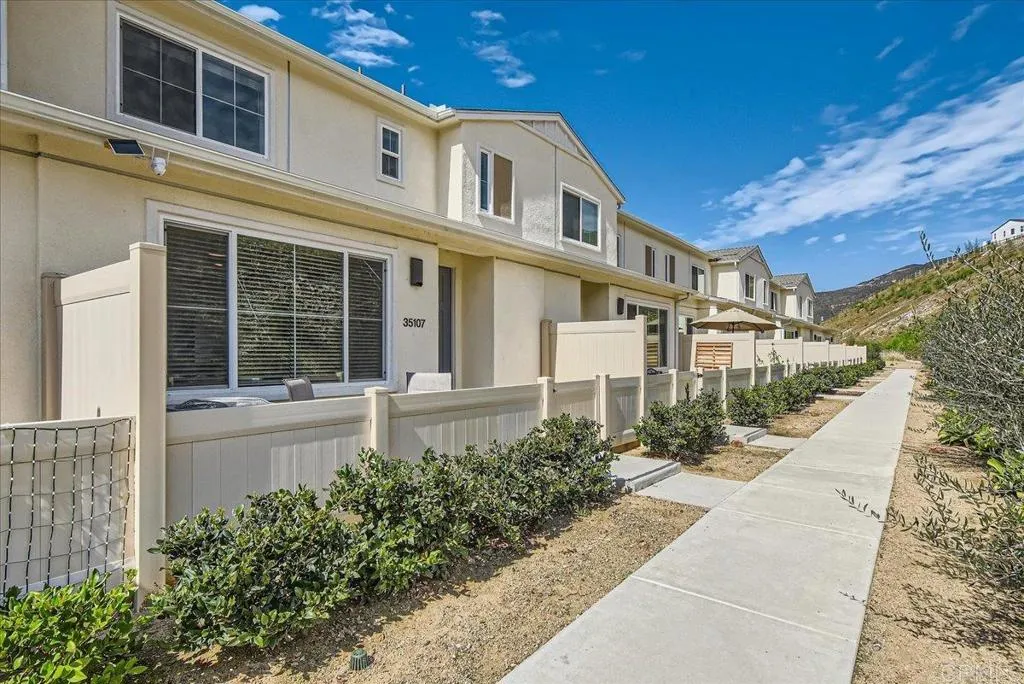 35107 Rangpur Lane, Fallbrook, CA 92028 - Photo 2 of 28, Fallbrook, CA