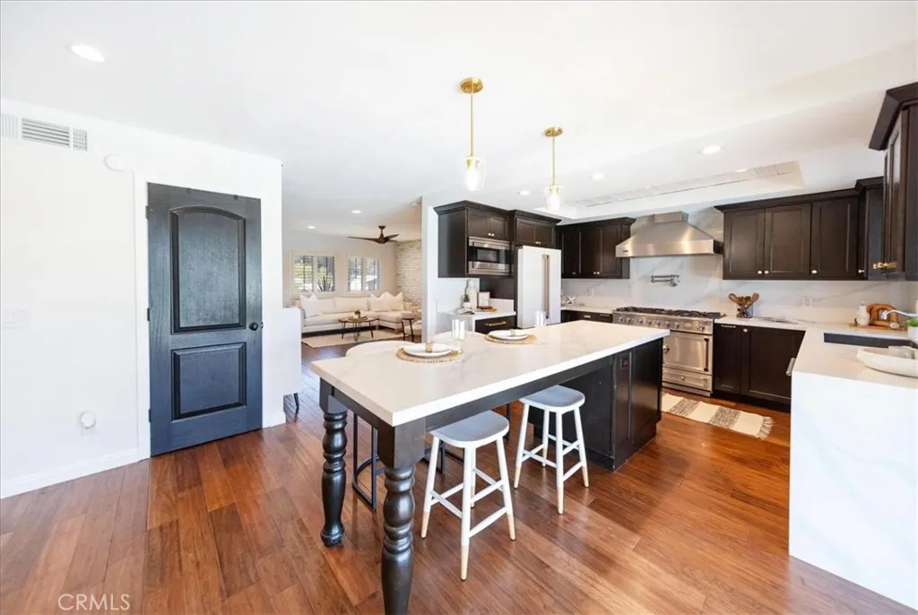 https://cdn.realtyfeed.com/cdn/127/306760054/0d0bce6ba5eabd5608b466291acf66f8.webp