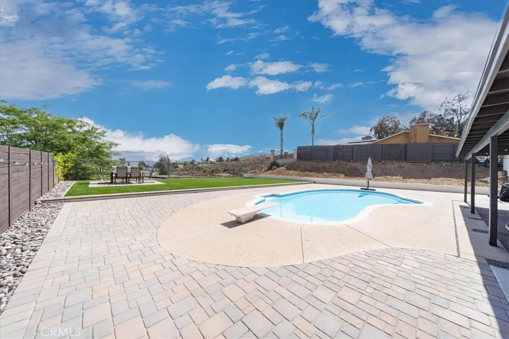 https://cdn.realtyfeed.com/cdn/127/306760054/156cee948f356b8859b0552f7519b057.webp