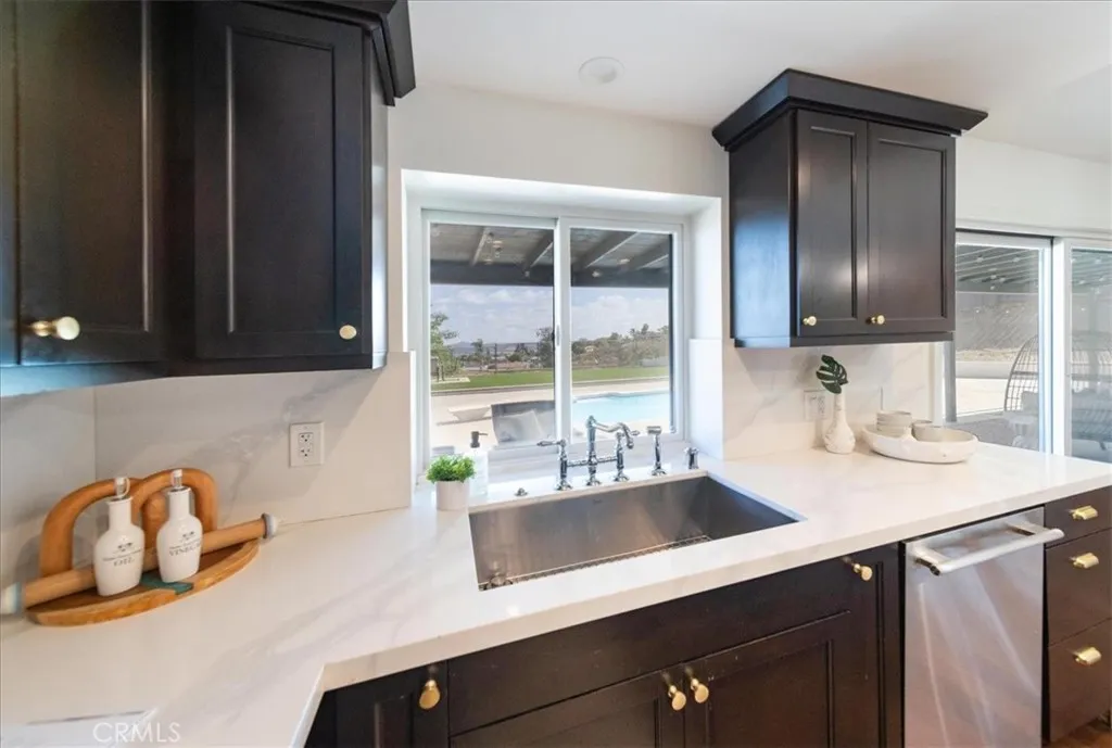 https://cdn.realtyfeed.com/cdn/127/306760054/4c082086d58b45d0c393a3e427369c6e.webp