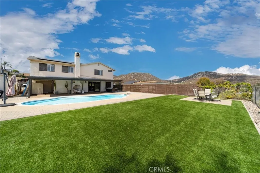 https://cdn.realtyfeed.com/cdn/127/306760054/58d354d7aa01dfd8b8358467fa8decff.webp