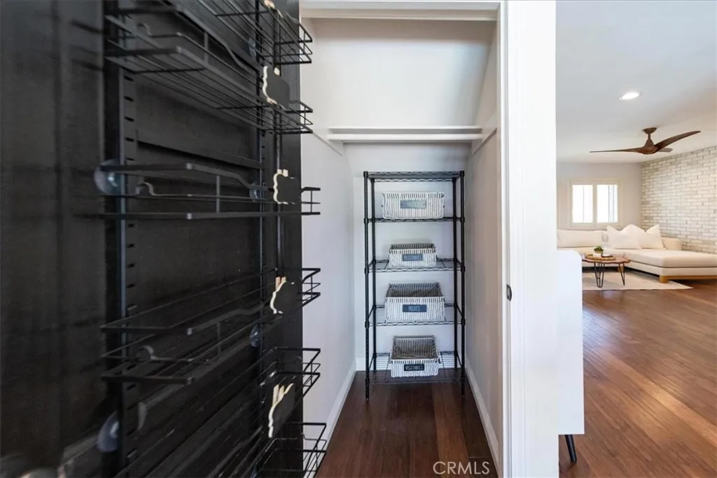 https://cdn.realtyfeed.com/cdn/127/306760054/95baa47e22e7929a2d14fb2660bfdd27.webp