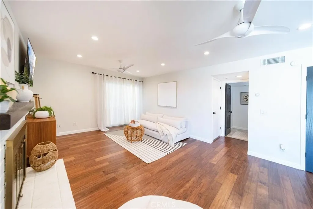 https://cdn.realtyfeed.com/cdn/127/306760054/add44ec7b17311c4249a4f81742b1e86.webp