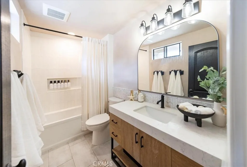 https://cdn.realtyfeed.com/cdn/127/306760054/c4f1ebc5973208331b8379ec846d5471.webp