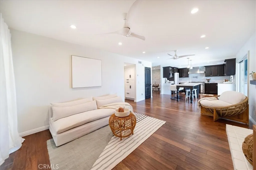https://cdn.realtyfeed.com/cdn/127/306760054/ea9ed4c67e017a45a7ae2ffd5418296e.webp