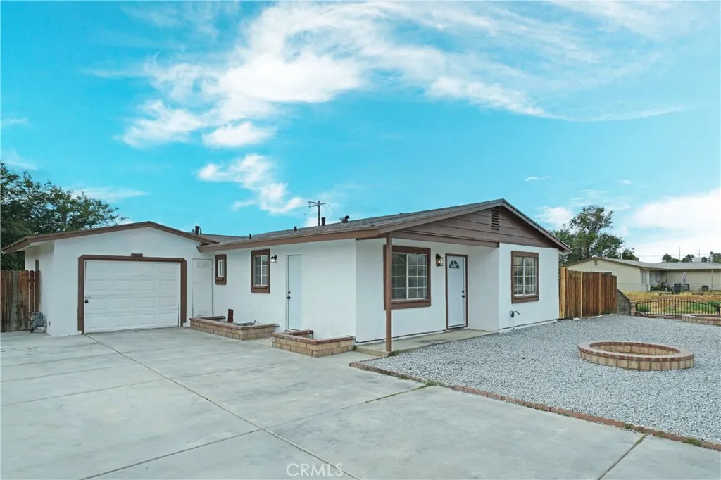 15535 Fresno, Victorville, CA 92395 - Main photo, Victorville, CA
