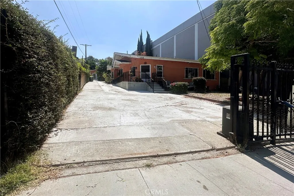 1558 N Kenmore, Los Angeles, CA 90027 - Photo 2 of 36, Los Angeles, CA