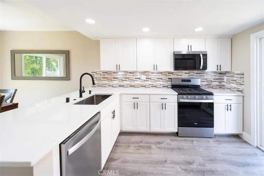 https://cdn.realtyfeed.com/cdn/127/306760112/144c1bae922bc1e6f31165bd81c910b9.webp