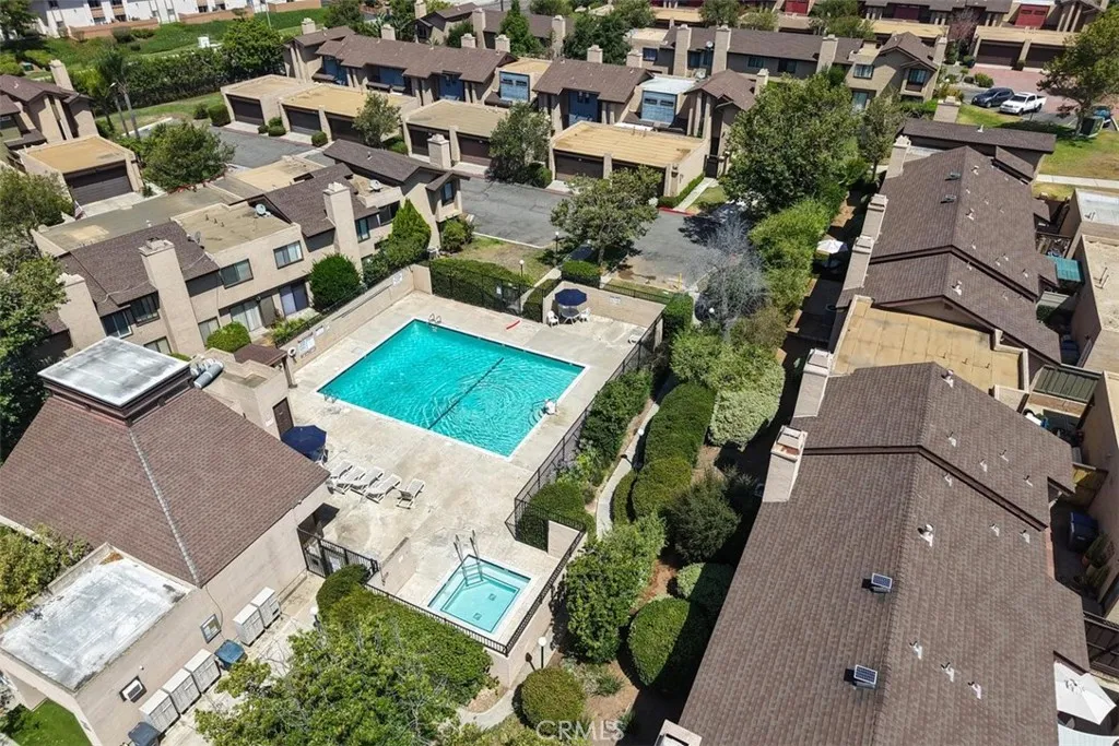 https://cdn.realtyfeed.com/cdn/127/306760112/1fd4e76d7e80867405b25fa2f6fe0142.webp