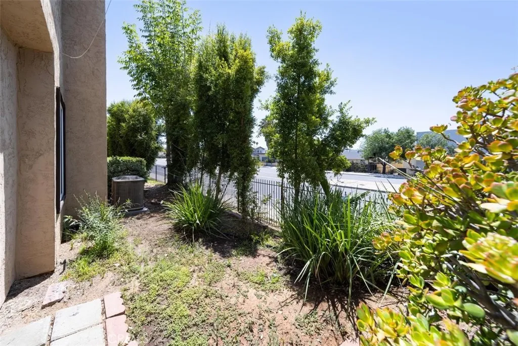 https://cdn.realtyfeed.com/cdn/127/306760112/35061481c1fc3a1a36e7b1180a3c5e5d.webp