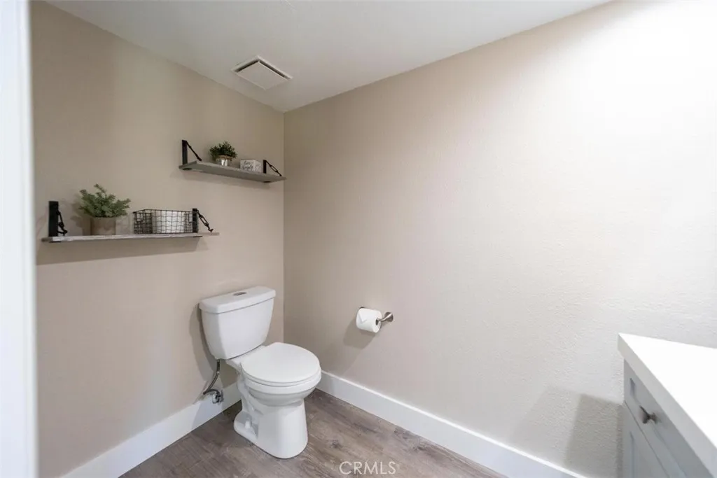 https://cdn.realtyfeed.com/cdn/127/306760112/74dd5869fd3f0a4d09aa1cc4d42993a9.webp