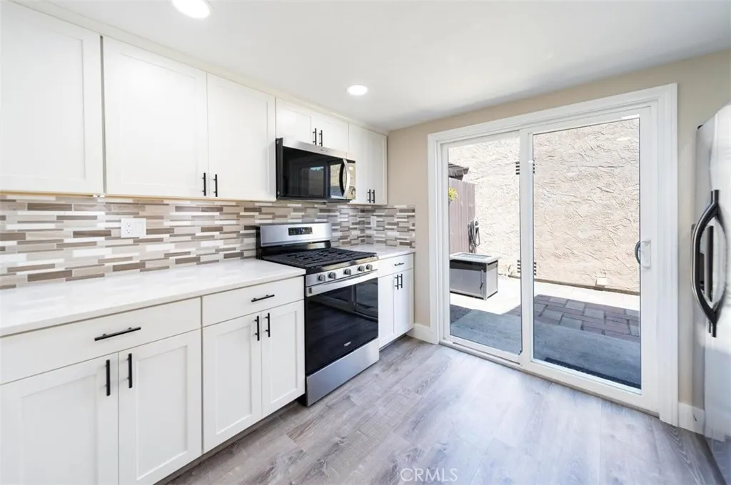 Photo #15: SW26145941 Listing: Photo #15