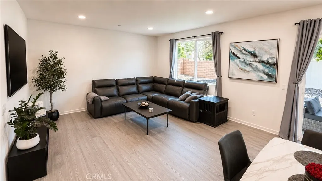 11827 Trailwood Court, Corona, CA 92883 - Photo 3 of 29, Corona, CA