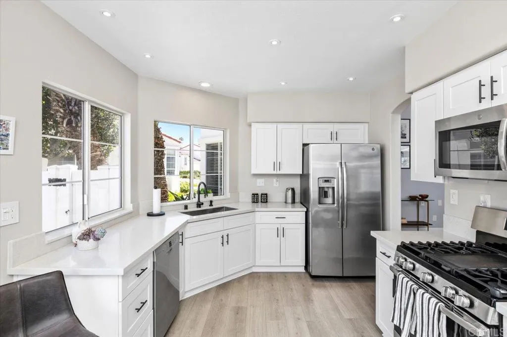 https://cdn.realtyfeed.com/cdn/127/306760133/93db5f299e2d231d4e4bcf8200767bcc.webp