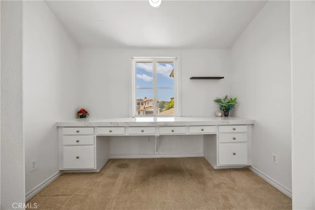 https://cdn.realtyfeed.com/cdn/127/306760142/488afaf9d668aa2a1c5aee5d5cf9cdaa.webp