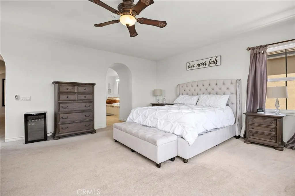 https://cdn.realtyfeed.com/cdn/127/306760142/d199c50e40c6ee1f6897d88e69630fbc.webp