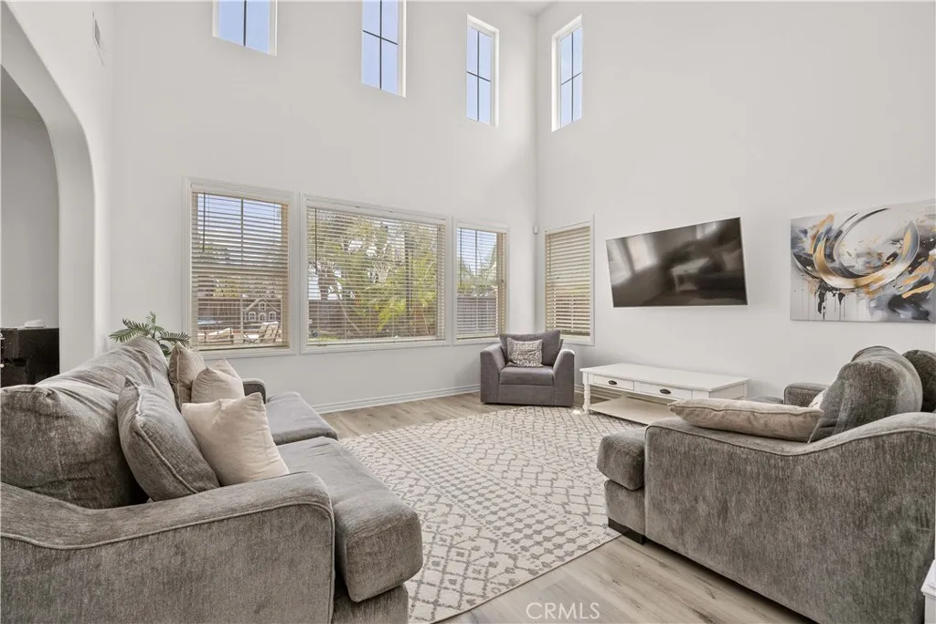 https://cdn.realtyfeed.com/cdn/127/306760142/d388f3a3c9dbe32396316f4804aab175.webp